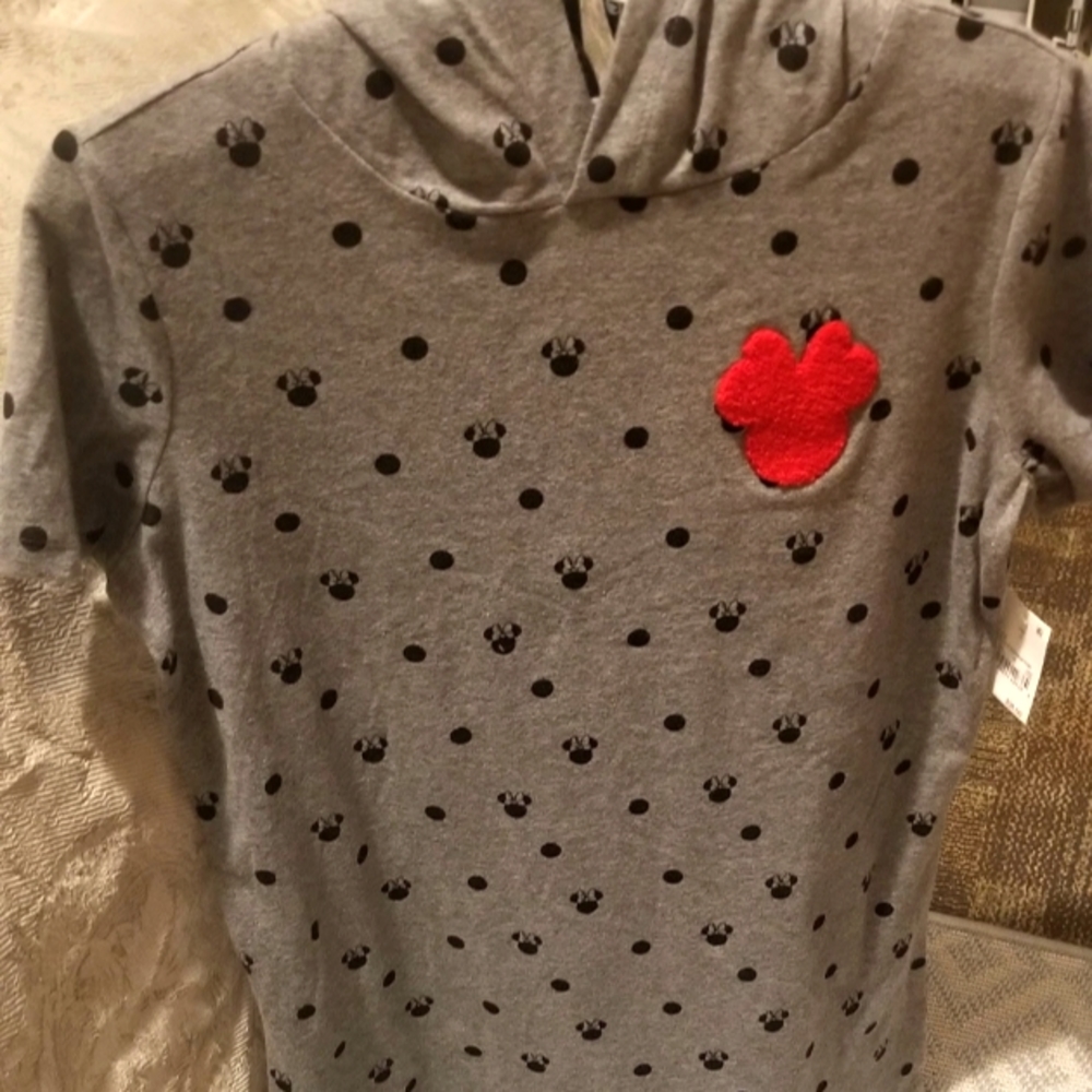 Disney short sleeve to with hood